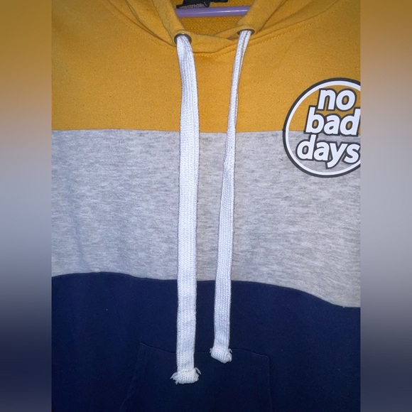 No Bad Days Hoodie Yellow Gray Blue Miss Chievous Women’s Medium - Picture 5 of 7